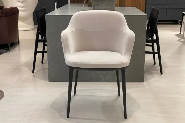 Caratos chair outlet