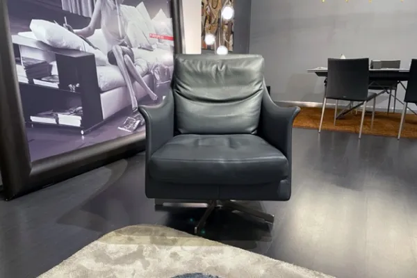 Boss armchair quick delivery